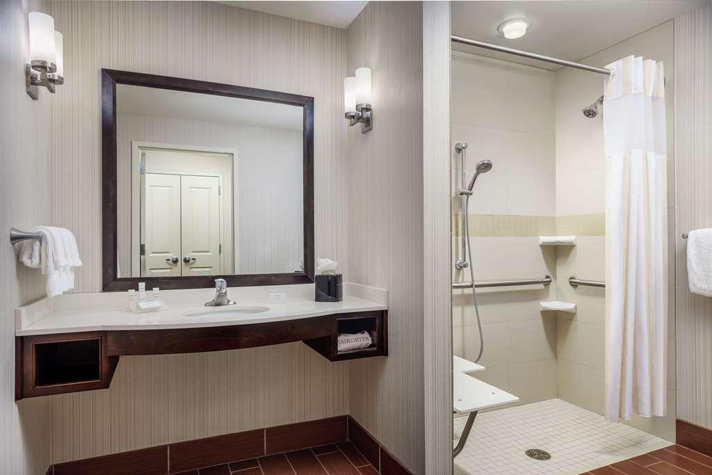 Hilton Garden Inn Exton-West Chester Room photo